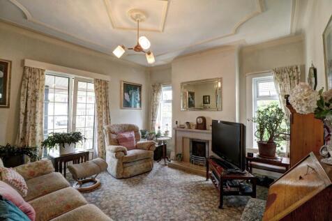 Queens Walk, Thornton-cleveleys, FY5