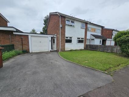 Ashstead Road, Sale, M33