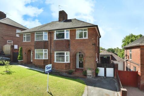 Bramfield Drive, Newcastle, ST5