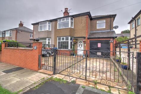 Moorside Avenue, Blackburn, BB1