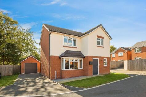 Coed Derw, Borras, LL13