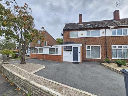 Cherington Close, Manchester, M23