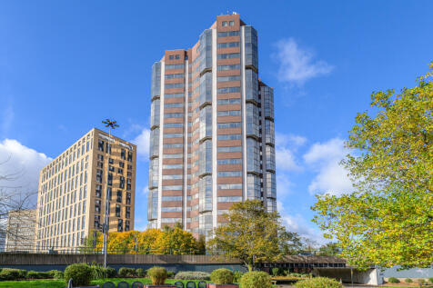 Hagley Road, Birmingham, B16