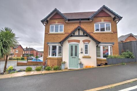 Middlewich Close, Bolton, BL6