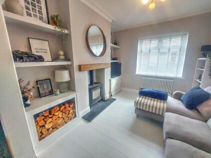 Lansdowne Road, Manchester, M30