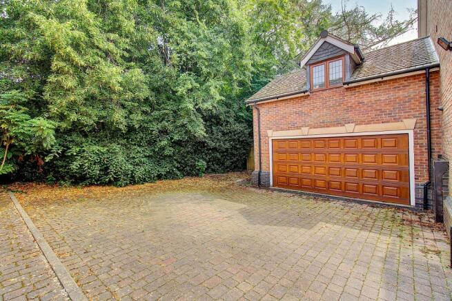 Double Garage & Driveway