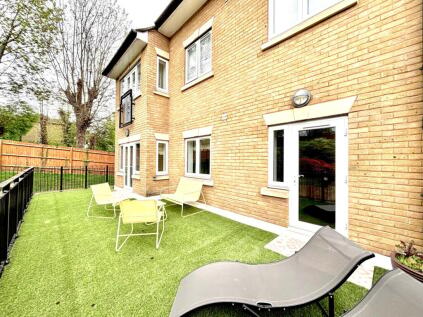 Bean Road, Greenhithe, DA9