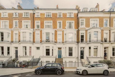 St James's Gardens, Notting Hill, London, W11