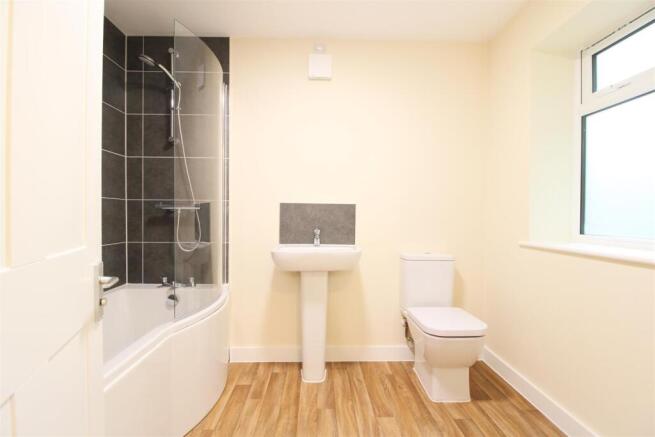 Bathroom.JPG