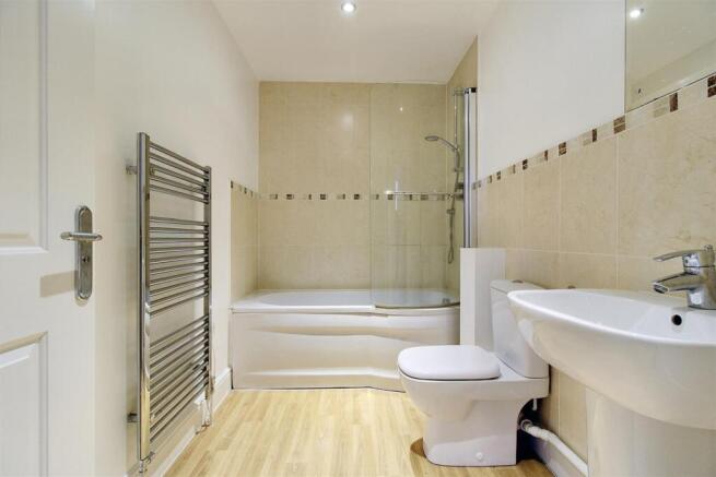 Bathroom .JPG
