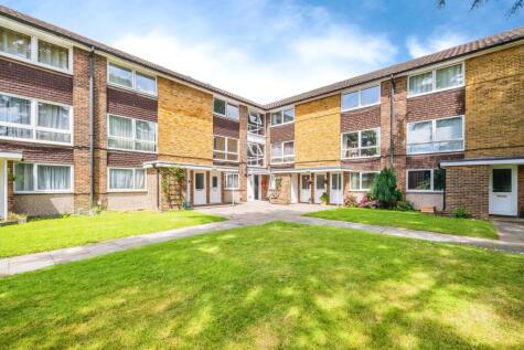 Cotswold Court, Horsham, West Sussex, RH13