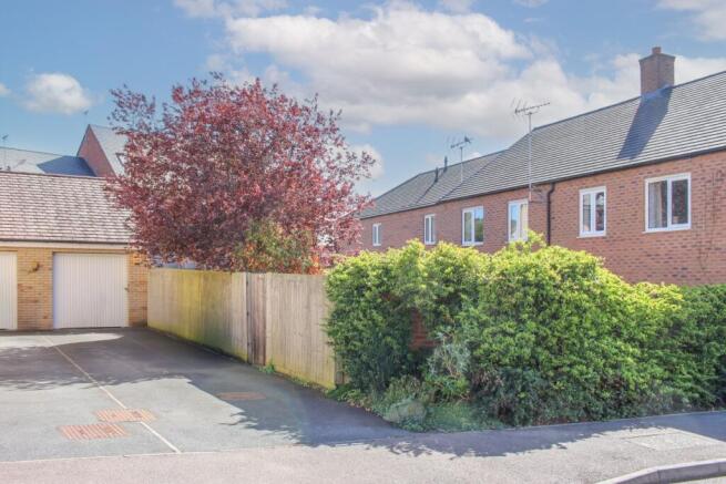 Garage & Driveway