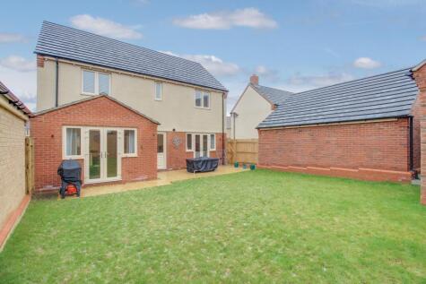 Seddon Gardens, Leighton Buzzard, LU7