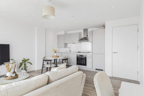 Miheer House, London, SE25