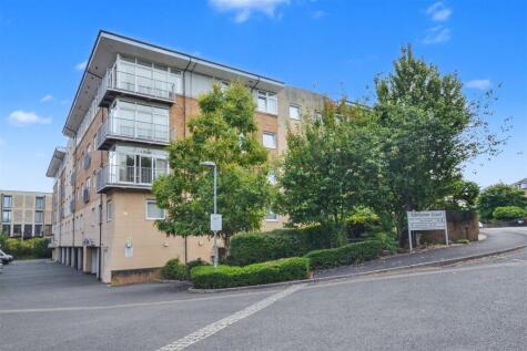 Camp Road, St. Albans