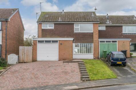 Macclesfield - 4 bedroom semi-detached house for sale