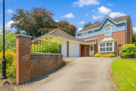 Redesmere Close, Macclesfield, SK10 3SJ