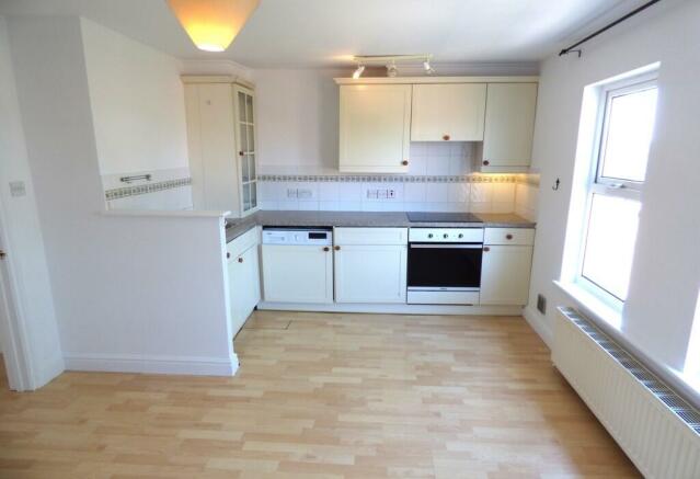 Open Plan Living Room/Fitted Kitchen