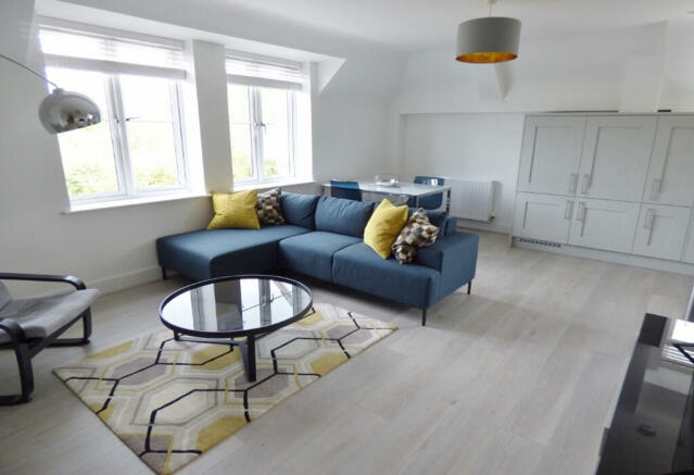 Open Plan Living Room/Fitted Kitchen