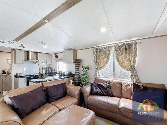 Kitchen/Living Area
