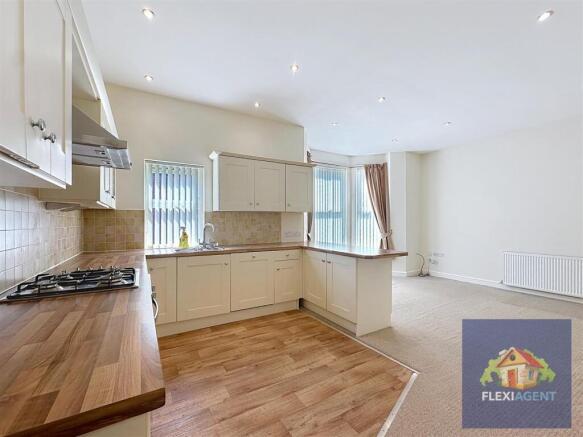 Kitchen/Living Area