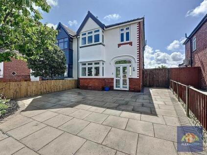 Larkfield Lane, Southport