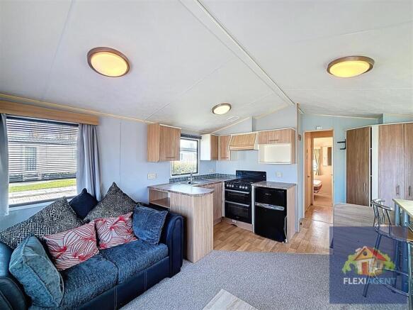 Living/Kitchen