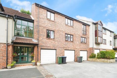 Ridgewood Close, Baildon, Shipley