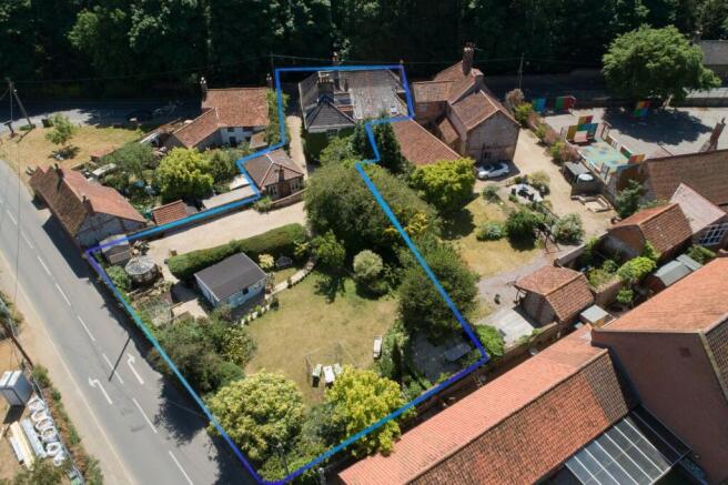 Holland House Plot