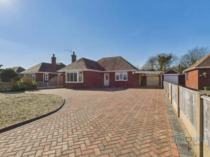 Broadway,  Fleetwood, FY7