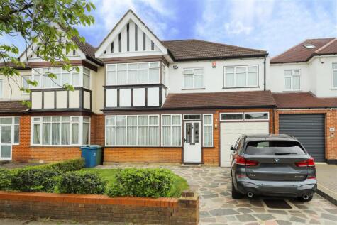 Kenton Gardens, Harrow