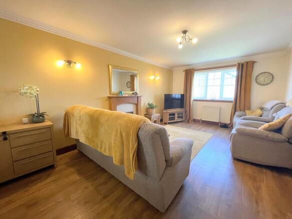 IMG-20250506-WA00...