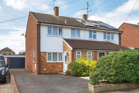 Kingshill Drive, Hoo, Rochester, Kent. ME3