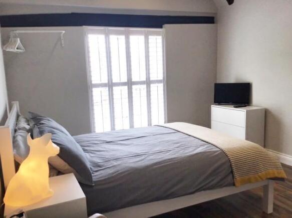 bedroom 4.jpg