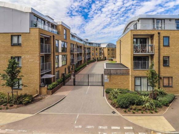 79 Smeaton Court 1.jpg