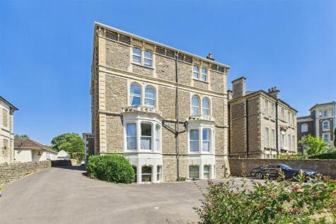 Close to Clevedon's Hill Road and seafront