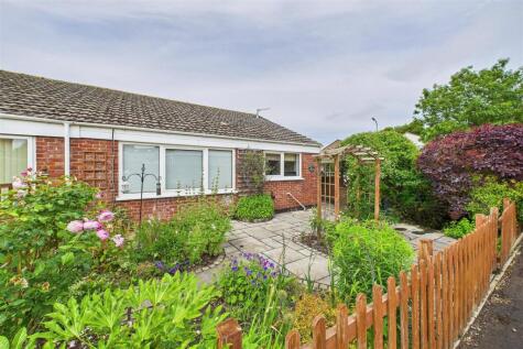 Peaceful cul-de-sac in the heart of Clevedon