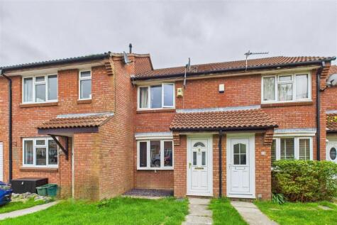 Modern home close to Clevedon riverbank walks
