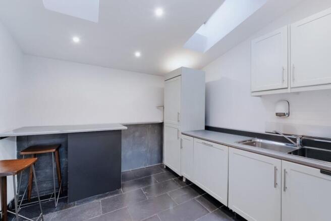 KITCHEN 1.jpg