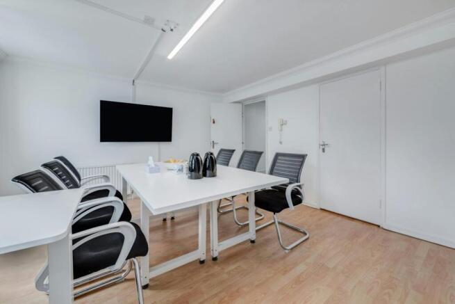 fee43fe187d5fe07c3fb25a058956aa5office5scaled 1.