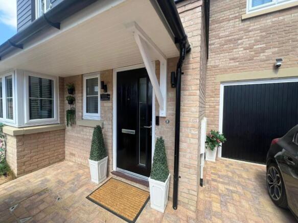 18 munro front door.jpg