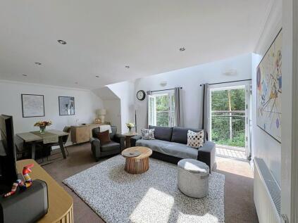 Fennyland Lane, Kenilworth