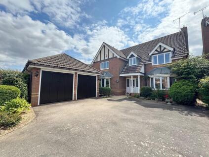 Imogen Gardens, Heathcote, Warwick