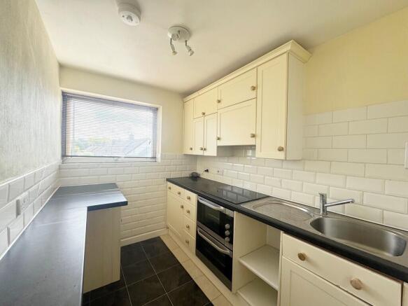 Kitchen (2)
