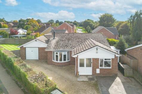Suthmere Drive, Burbage, Marlborough, Wiltshire, SN8