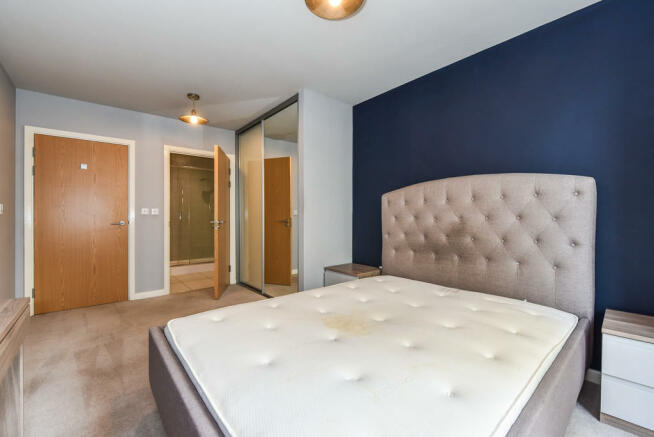 2 bedroom ground floor flat to rent East Twerton