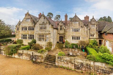 Stonelands Estate, Selsfield Road, West Hoathly, RH19