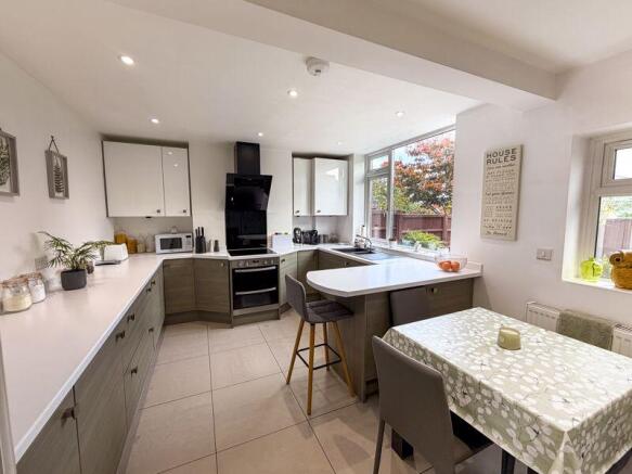 Kitchen/Dining Room