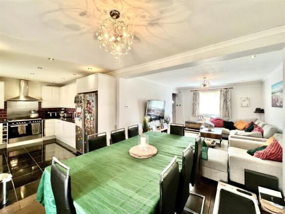 Kitchen/ Diner