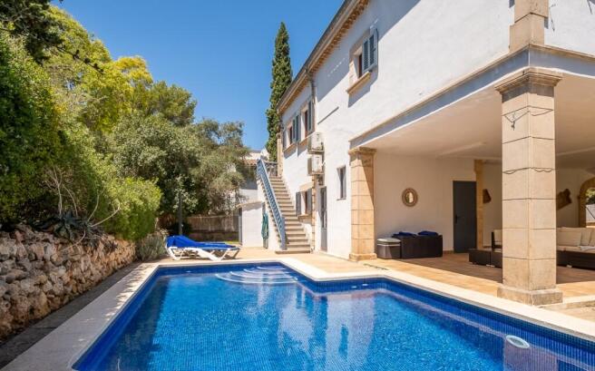 Pool and Exterior